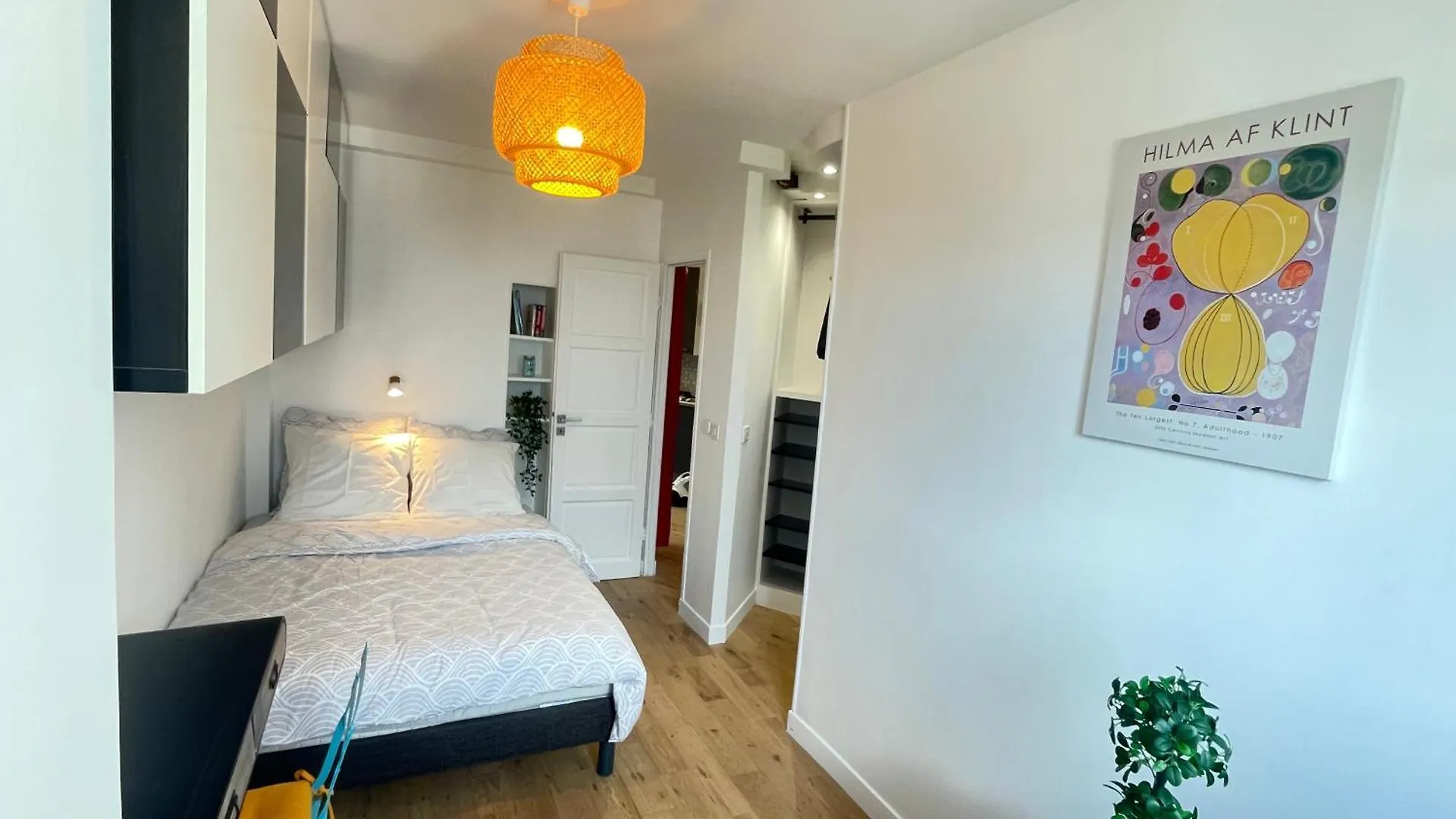 Apartment Superbe Haussmannien Suspendu